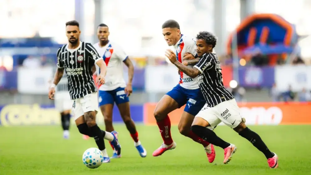 Bahia e Corinthians empatam em jogo com três gols anulados
