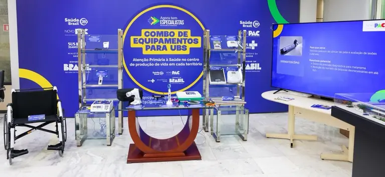Saúde leva R$ 1,6 bi em equipamentos a prefeitos